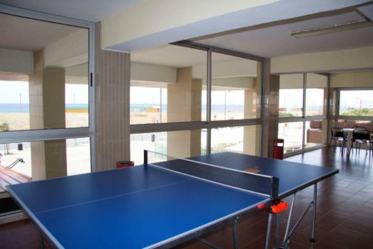 Wonderful Studio Apartment In Front Of The Beach Costa de Caparica Zewnętrze zdjęcie