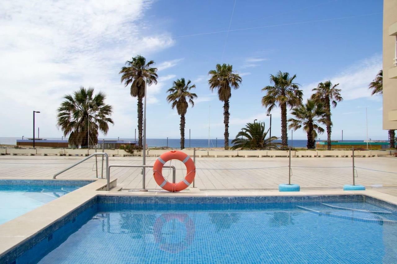 Wonderful Studio Apartment In Front Of The Beach Costa de Caparica Zewnętrze zdjęcie